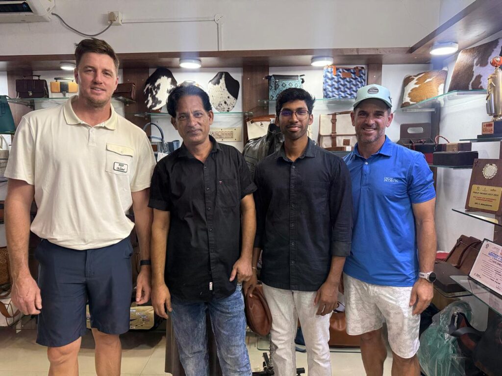 ryan ten doeschate and morne morkel visit sastha leather crafts
